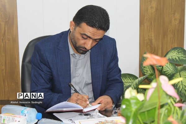 جلسه مدیران مدارس رویش انقلاب بوشهر