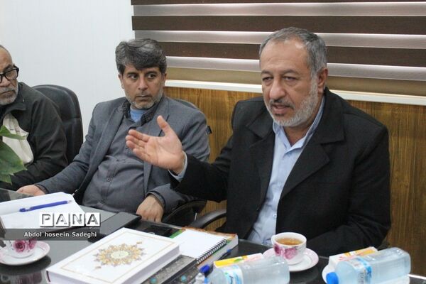 جلسه مدیران مدارس رویش انقلاب بوشهر
