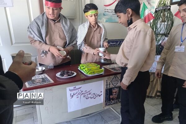 برگزاری آیین سوگواری شهید قاسم سلیمانی در دبیرستان فرهنگ کاشمر