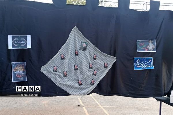 بزرگداشت سالروز شهادت سپهبد شهید حاج‌قاسم‌سلیمانی در دبیرستان داربر جهرمی ناحیه۳ شیراز