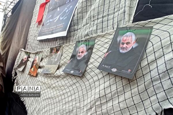 بزرگداشت سالروز شهادت سپهبد شهید حاج‌قاسم‌سلیمانی در دبیرستان داربر جهرمی ناحیه۳ شیراز