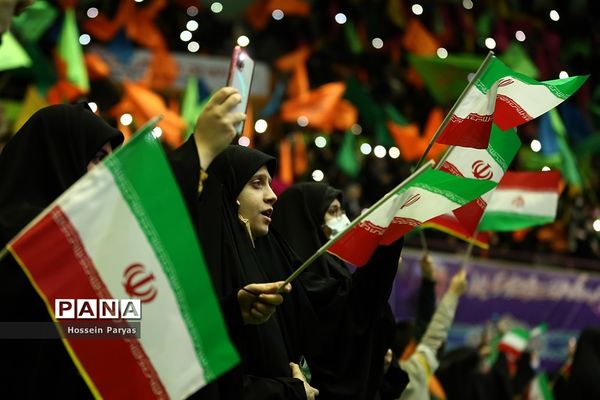 اجتماع بزرگ دختران حاج قاسم