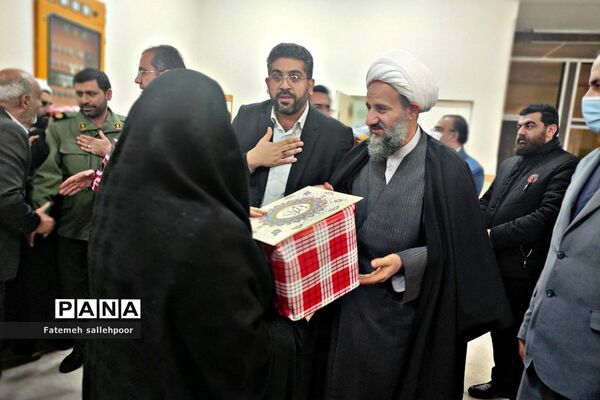 تکریم از مادران و همسران شهید در شهرستان قرچک