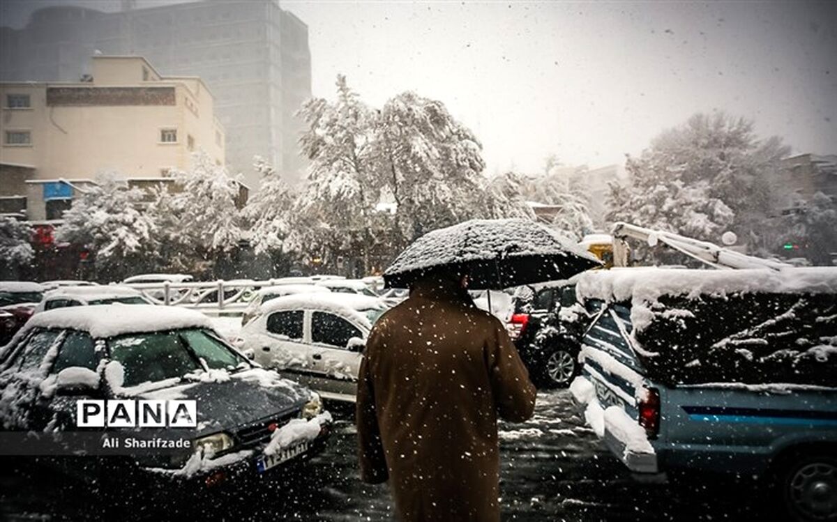 آماده‌باش ۱۰ هزار نیروی ثابت خدمات‌ شهری برای برف‌روبی