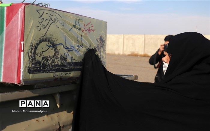 باید ادامه‌دهنده راه شهدا باشیم