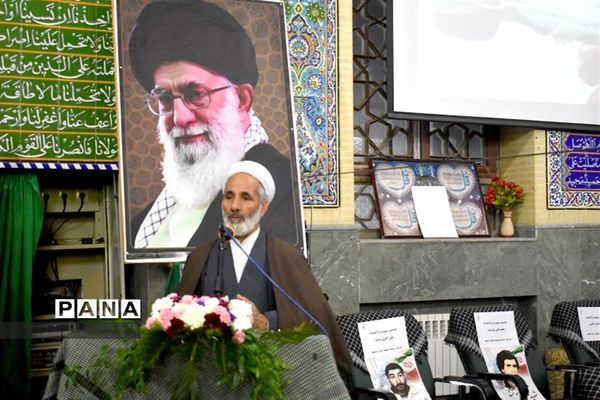 مراسم سالگرد ارتحال آیت الله مصباح یزدی دربهاباد