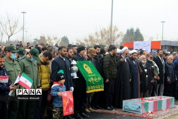 مراسم تشییع و تدفین پیکر شهید گمنام دفاع مقدس با حضور فرماندار ویژه شهرری
