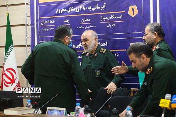 افتتاحیه ۳۰۵۰ طرح محرومیت زدایی مردم‌ پایه بسیج