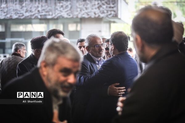مراسم ختم پدر رئیس دانشگاه تهران