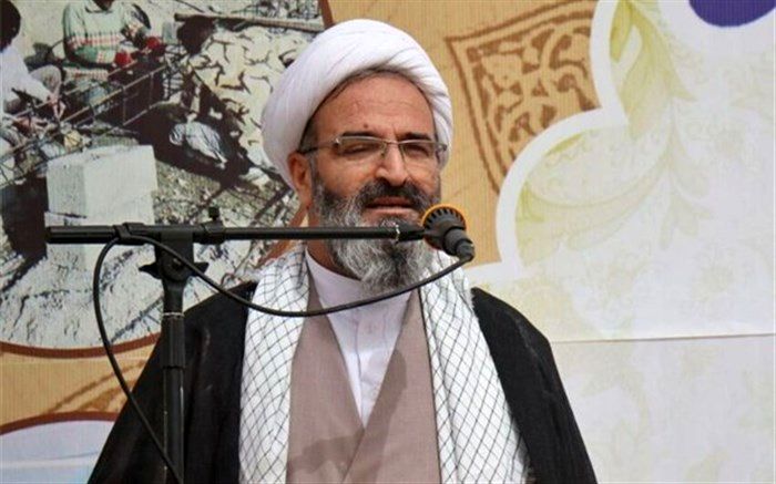 در آیات شریفه قرآن بر اهمیت و اقامه نماز بسیار تاکید شده است