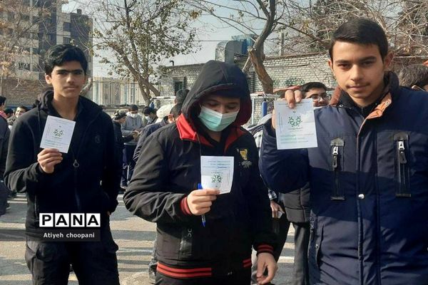 اجرای طرح شهردار مدرسه در دبیرستان هیات امنایی شهید عاشوری منطقه ۱۴