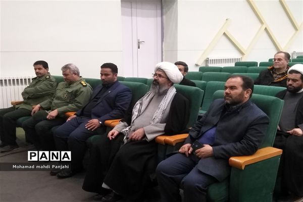 نمایشگاه «جان فدا» در کانون لقمان کاشمر