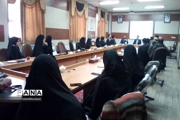 اولین نشست جوانان فعال  عرصه ی رسانه در خلیل‌آباد