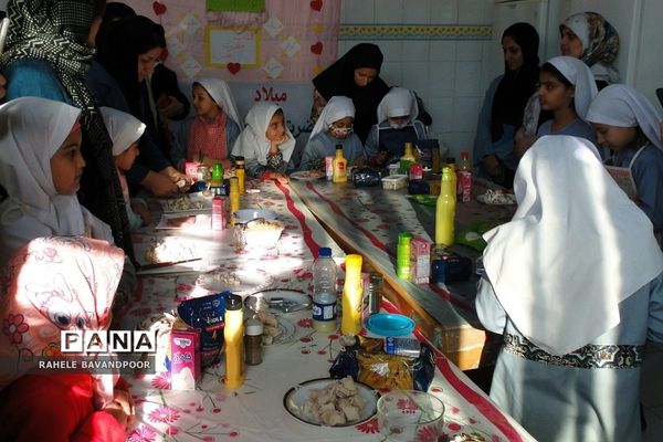 برگزاری کارگاه آموزش آشپزی مادران و دختران در فشافویه