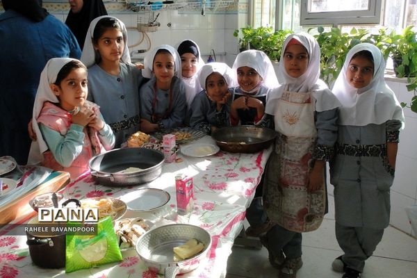 برگزاری کارگاه آموزش آشپزی مادران و دختران در فشافویه