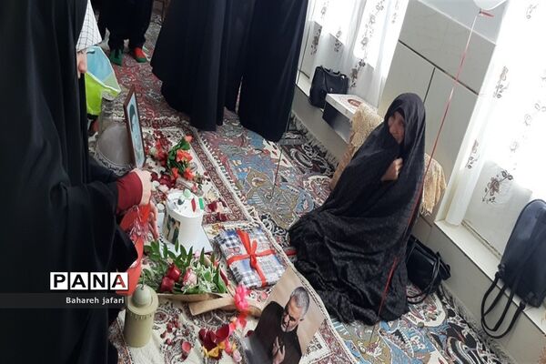 جشن تولد شهید شاخص دبیرستان شهید هیاتیان نایین