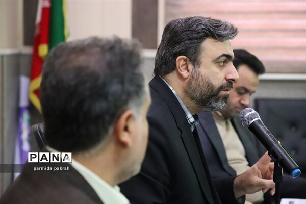 نشست تخصصی مدیران‌کل استان‌ها و مسئولان ادارات ارزیابی عملکرد آموزش و پرورش قطب ۴ کشوری