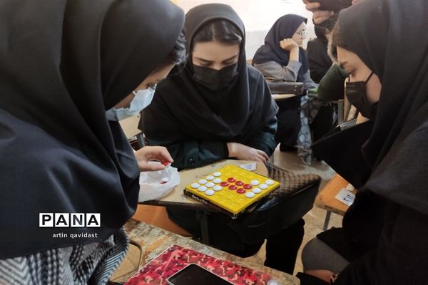 برگزاری دوره آموزشی بازی‌های فکری رویش ویژه مربیان ناحیه 3 شیراز