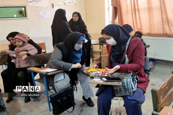 برگزاری دوره آموزشی بازی‌های فکری رویش ویژه مربیان ناحیه 3 شیراز