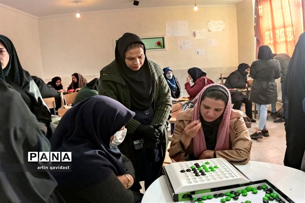 برگزاری دوره آموزشی بازی‌های فکری رویش ویژه مربیان ناحیه 3 شیراز