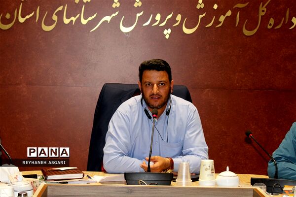 نشست هم‌اندیشی فرماندهان بسیج دانش‌آموزی شهرستان‌های استان تهران