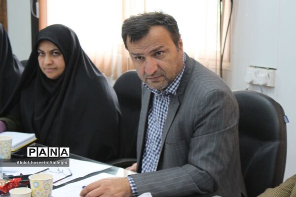 جلسه هم‌اندیشی معاونت آموزش ابتدایی اداره‌کل آموزش و پرورش استان بوشهر