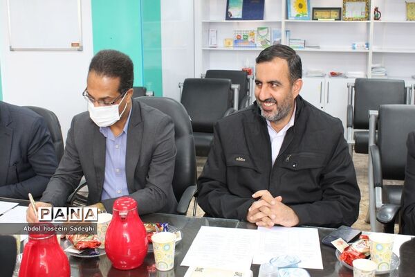 جلسه هم‌اندیشی معاونت آموزش ابتدایی اداره‌کل آموزش و پرورش استان بوشهر