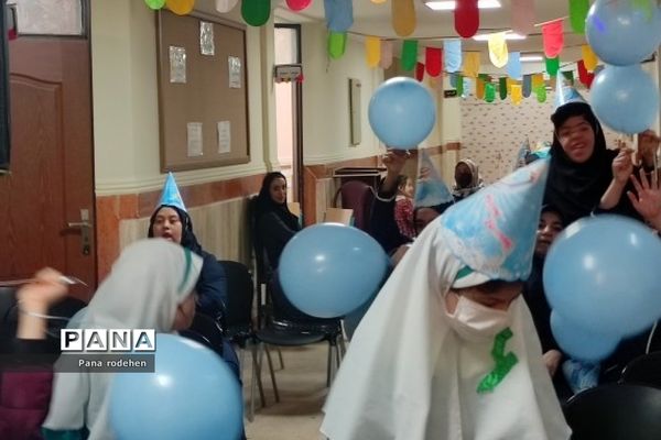 مراسم ولادت حضرت فاطمه(س) در مدرسه استثنایی کریمه اهل بیت رودهن