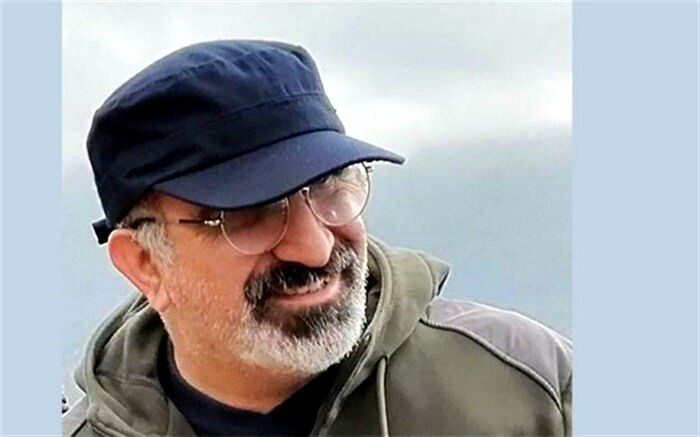 باید ادبیات نمایشی ایران را به دنیا بشناسانیم
