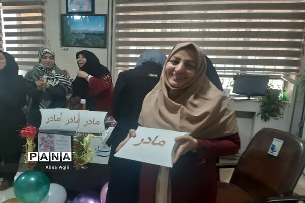جشن میلاد حضرت فاطمه زهرا(س) درآموزشگاه مکتب الاحرار اسلامشهر