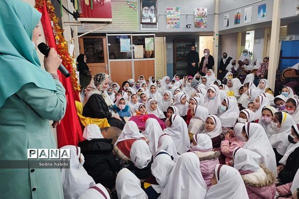 جشن میلاد حضرت فاطمه(س) در دبستان حضرت زهرا(س) یک رودهن