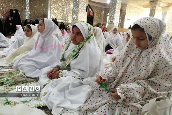 جشن بهار بندگی در امامزاده بی‌بی سکینه صفادشت