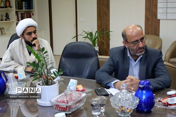 جلسه شورای هماهنگی تشکل‌های دانش‌آموزی استان بوشهر