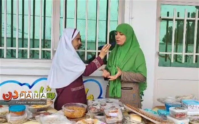 مدرسه کانون آموزش‌های اجتماعی و انسانی به دانش‌آموزان است/فیلم