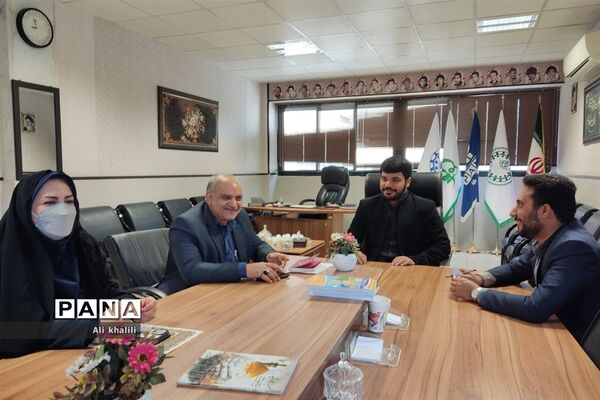 تجلیل از بانوان شاغل در سازمان دانش‌آموزی فارس به‌مناسبت بزرگداشت مقام زن و میلاد حضرت زهرا (س)