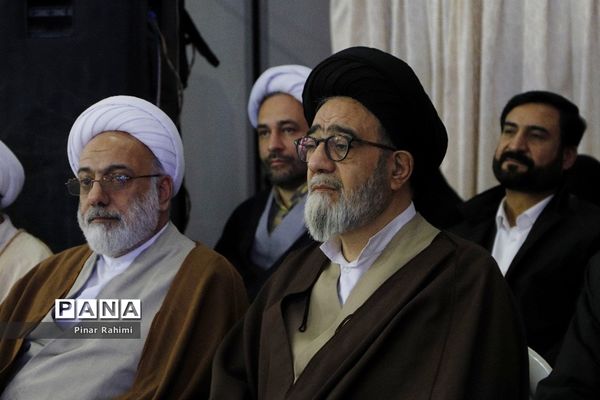 جشن شکوفایی  پنج هزار نفری دانش‌آموزان دختر