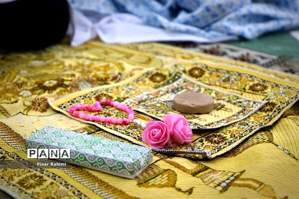 جشن شکوفایی  پنج هزار نفری دانش‌آموزان دختر