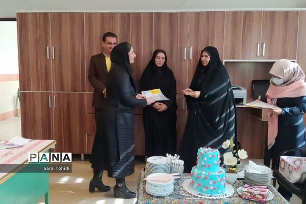 گرامیداشت میلاد حضرت فاطمه(س) و روز زن در دبیرستان امیرعلاقبند