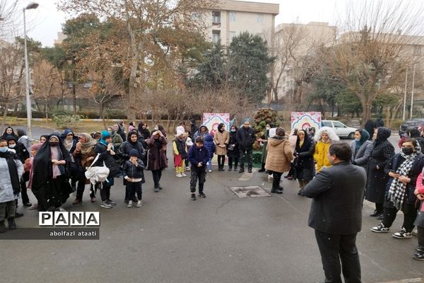 برگزاری آیین سپاس مادر در کانون فرهنگی تربیتی سلمان منطقه ۱۰