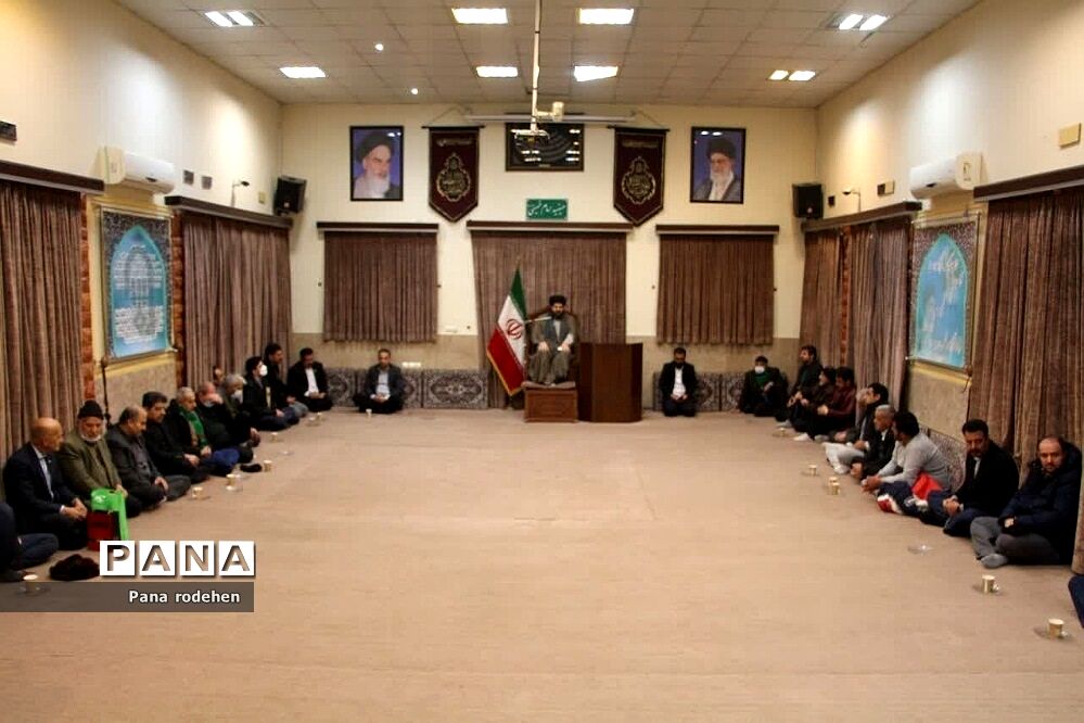 مراسم ولادت حضرت فاطمه(س) در دفتر امام جمعه رودهن