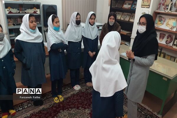 برگزاری تور علمی و کارگاه شیمی و فیزیک پژوهش سرای چهاردانگه