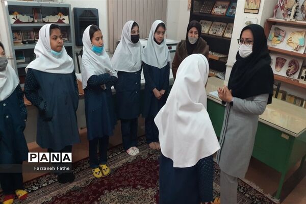 برگزاری تور علمی و کارگاه شیمی و فیزیک پژوهش سرای چهاردانگه