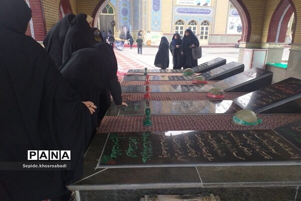 راهپیمایی در پی محکوم کردن اهانت نشریه فرانسوی به رهبری، در پاکدشت