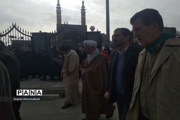 راهپیمایی در پی محکوم کردن اهانت نشریه فرانسوی به رهبری، در پاکدشت