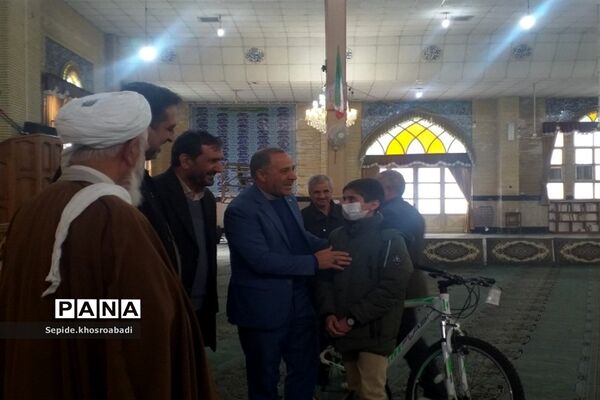 راهپیمایی در پی محکوم کردن اهانت نشریه فرانسوی به رهبری، در پاکدشت