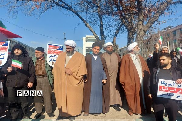 محکومیت اقدام موهن نشریه فرانسوی در نماز جمعه ملارد