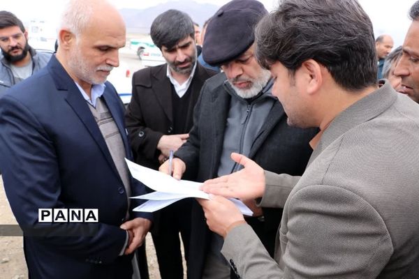 بازدید وزیر کشور از پروژه‌های ابرکوه