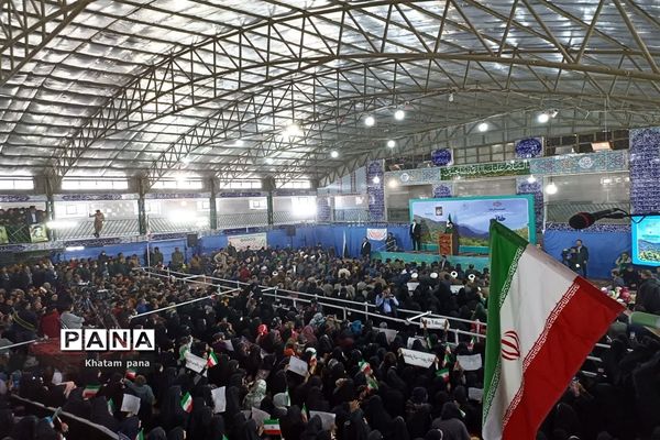 استقبال بی‌نظیر مردم شهرستان خاتم از رئیس‌جمهوری