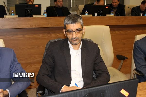 برگزاری جلسه قرارگاه جهادی عدالت تربیتی برابر استان اصفهان با حضور وزیر آموزش و پرورش