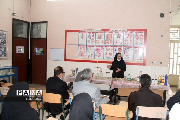 برگزاری گردهمایی کارشناسان تکنولوژی و گروه‌های آموزشی متوسطه قطب 3 استان خوزستان